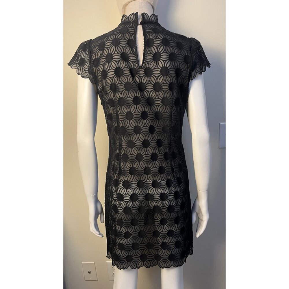 MILLY GUIPURE LACE BEETLEJUICE DRESS 4 - Picture 6 of 12